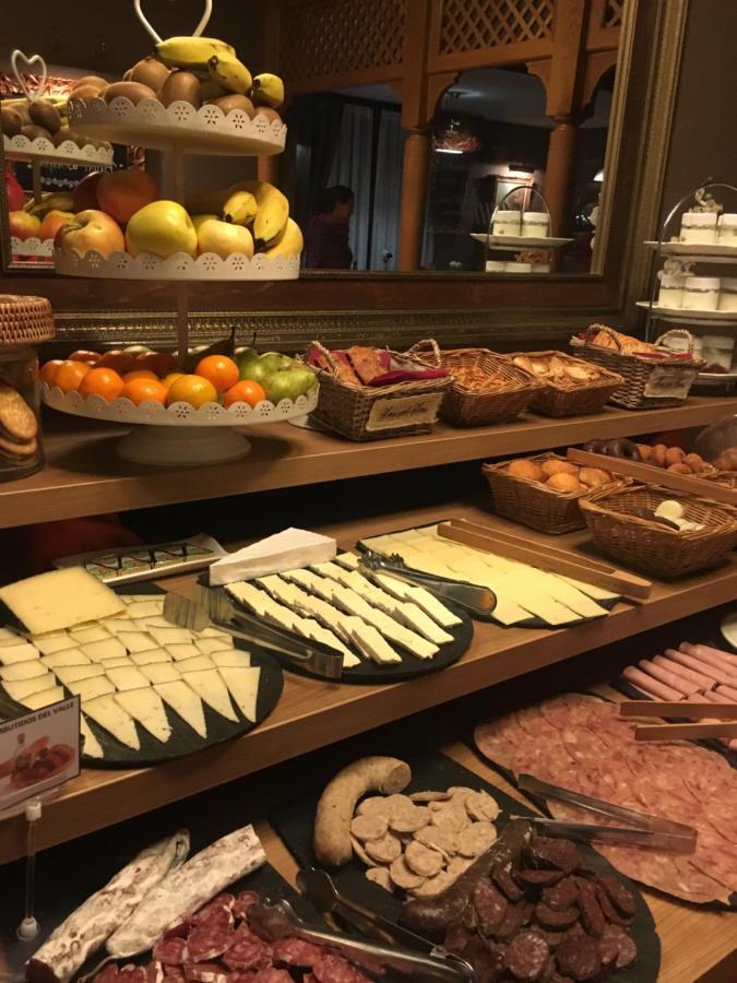 Gran Chalet Hotel & Petit Spa Вьелья Экстерьер фото
