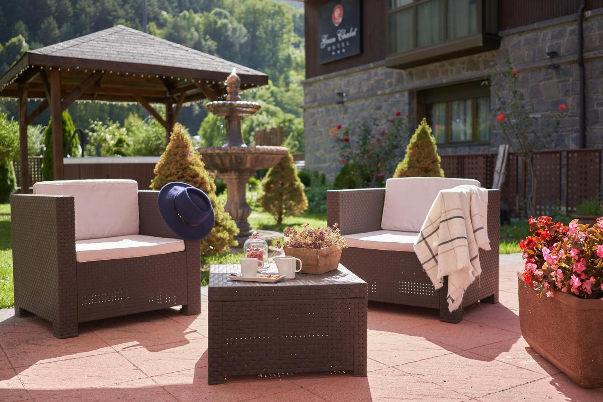 Gran Chalet Hotel & Petit Spa Вьелья Экстерьер фото